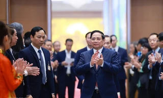 Thủ tướng: Trung tâm tài chính là 'bệ phóng' vươn tầm khu vực, thế giới