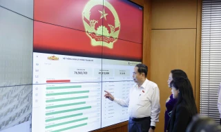 Toàn cảnh cử tri cả nước trong 'Ngày hội non sông'