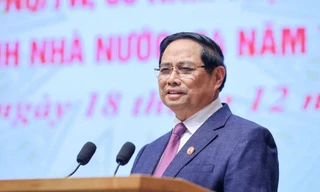 Thủ tướng yêu cầu cắt giảm thủ tục 'rườm rà, vòng vo, mất thời gian'