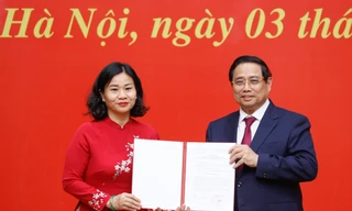 Công bố quyết định của Bộ Chính trị, Thủ tướng Chính phủ về công tác cán bộ 