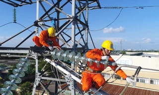 Thủ tướng yêu cầu tuyệt đối không để thiếu điện trong bất cứ tình huống nào 