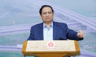 Thủ tướng yêu cầu bố trí vốn ngay cho các dự án giao thông đang triển khai