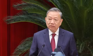 Trung ương nhất trí cao nhân sự giới thiệu tham gia Bộ Chính trị, Ban Bí thư khóa XIV