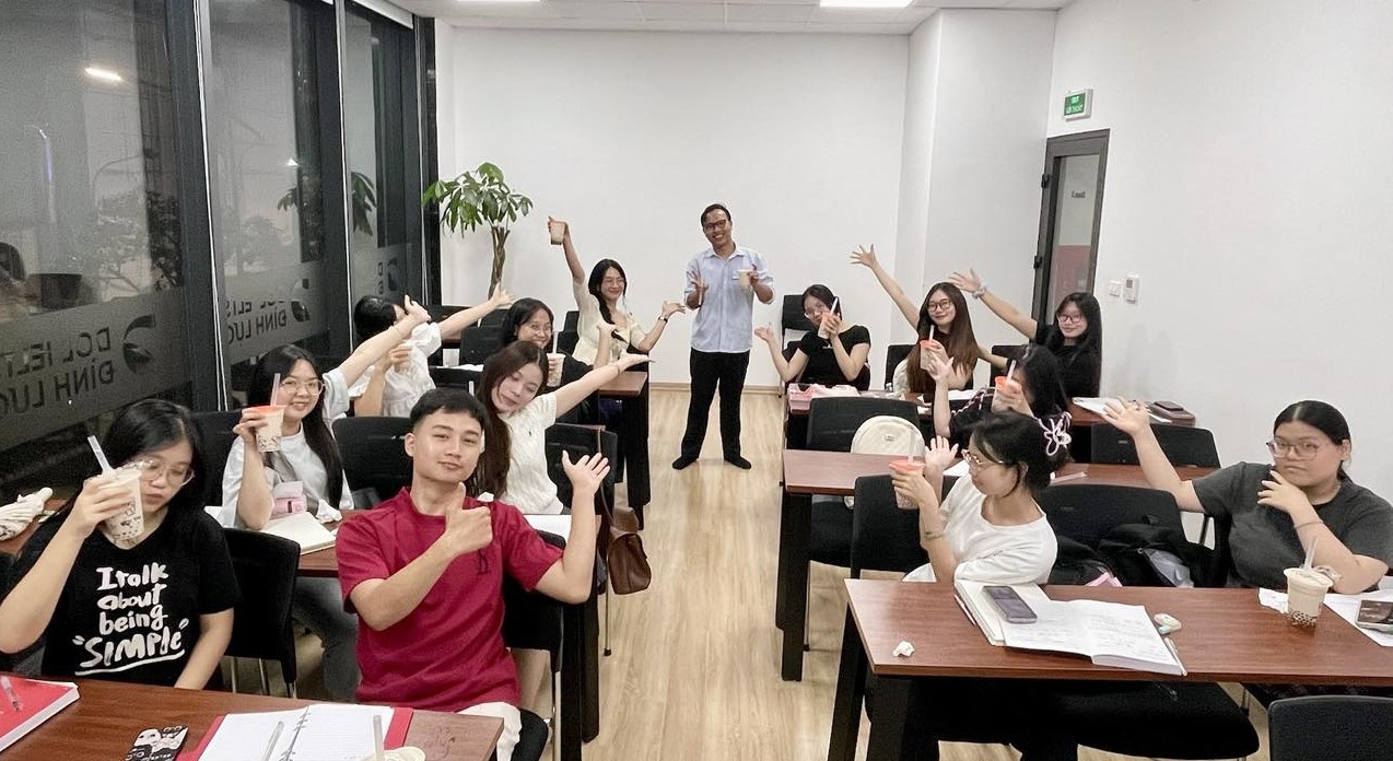 Les cours de DOL English sont à la fois ludiques et efficaces grâce à la méthode Linearthinking. Photo : V.SAN hinh-2.jpg