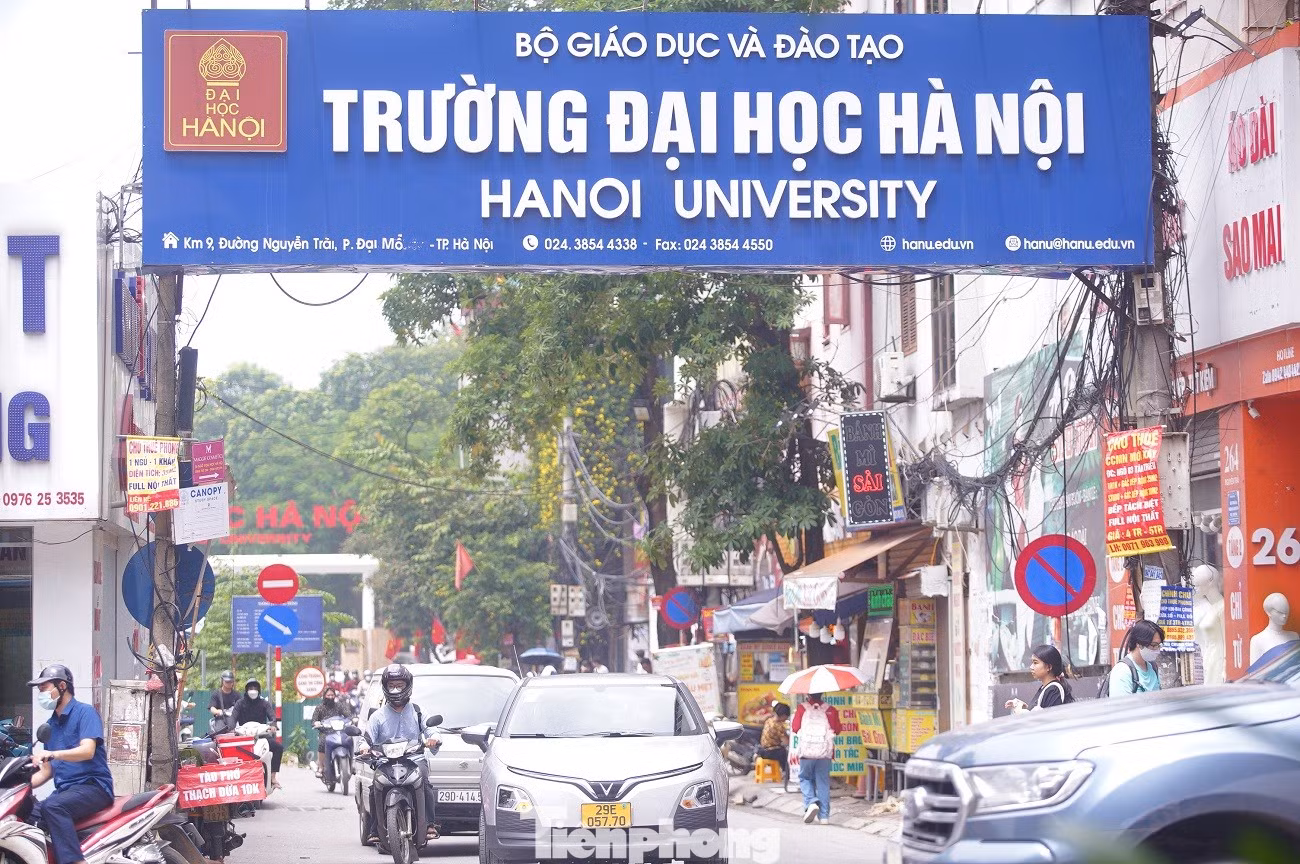 tp-duong-vao-dai-hoc-anh-1.jpg