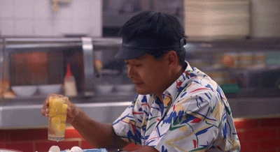 Rùng mình trước cảnh quay Châu Nhuận Phát một hơi uống sạch 9 quả trứng sống ảnh 1