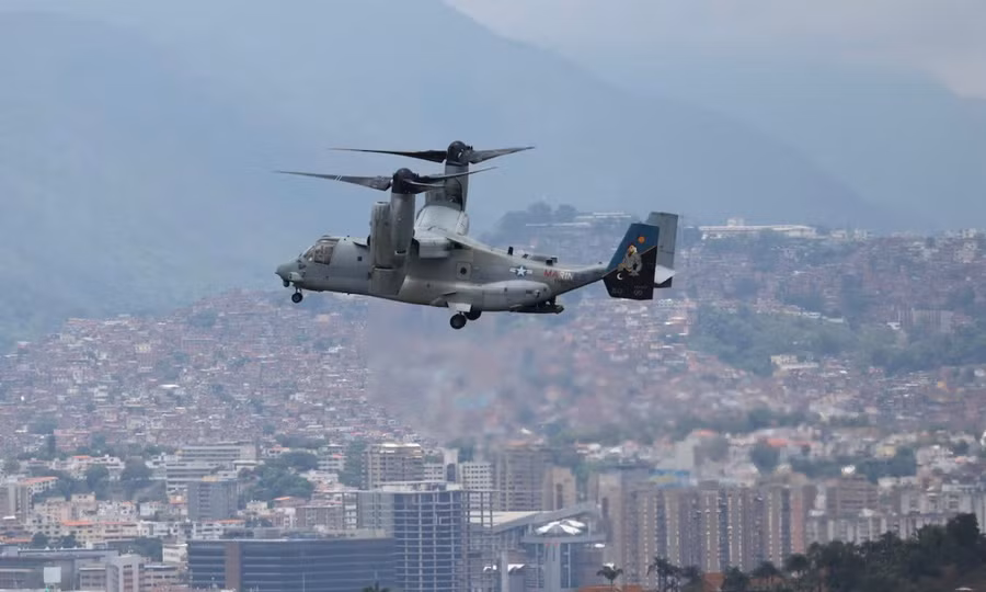 Quân đội Mỹ tập trận trên bầu trời thủ đô Venezuela
