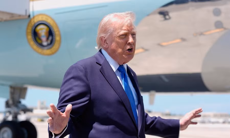 Tổng thống Trump nói Tehran có thể gọi điện nếu muốn đàm phán, Ngoại trưởng Iran tới Nga