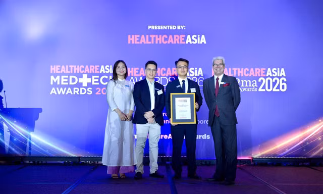 Long Châu tiếp tục “giữ chuỗi” là nhà thuốc Việt Nam duy nhất thắng giải thưởng lớn tại Healthcare Asia Pharma Award 