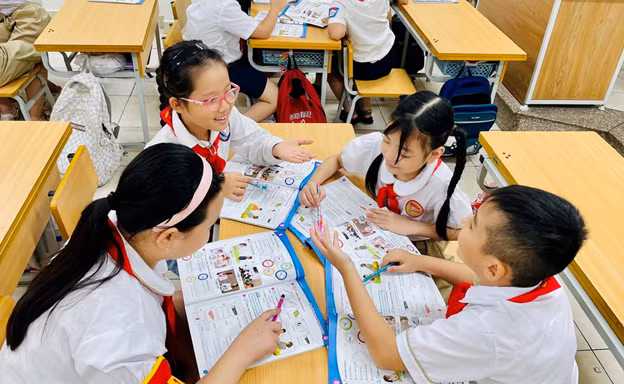 Giờ học tiếng Anh của học sinh tiểu học