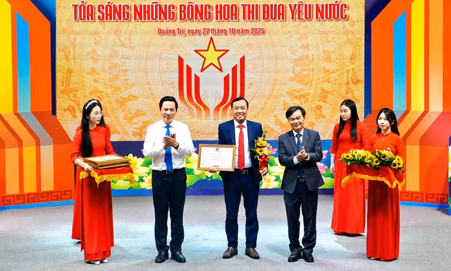Anh Lê Thanh Triển được lãnh đạo tỉnh Quảng Trị vinh danh