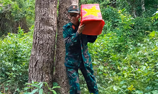 Hơn bốn mươi năm đi tìm đồng đội 