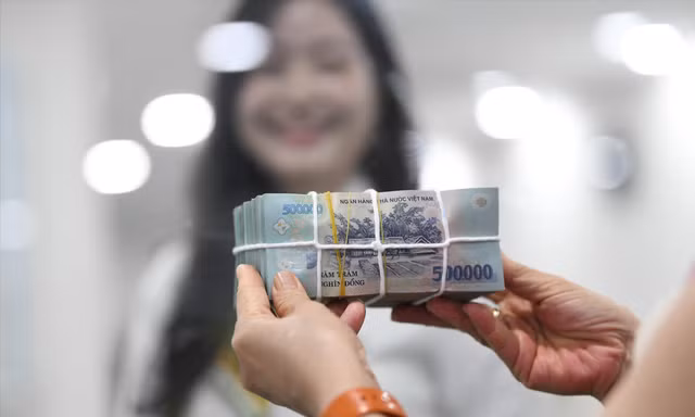 Bộ Tài chính đề xuất, đơn vị sự nghiệp công lập được dùng quỹ nội bộ và nguồn cải cách tiền lương còn dư để hỗ trợ người lao động tinh giản biên chế Ảnh minh họa: Như Ý