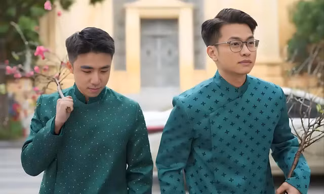 Bộ đôi gây bão mạng Ninh Anh Bùi và Nguyễn Tùng Dương (FB Ninh Dương story)