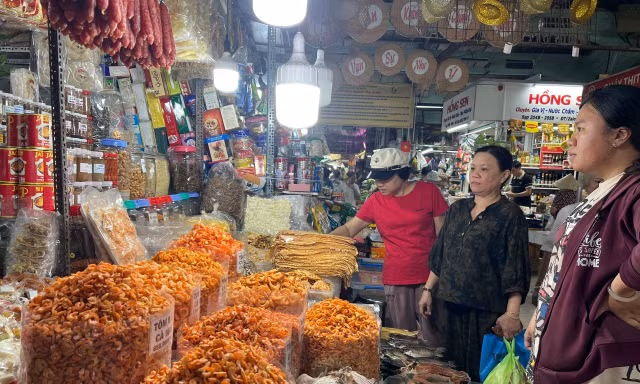 Bộ Tài chính nêu giải pháp kiểm soát giá khi tăng lương