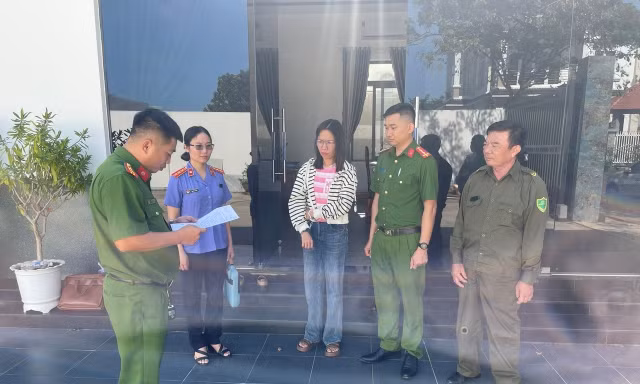 Khởi tố nhân viên tham ô 15 tấn hạt điều của công ty