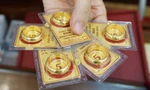 Dòng người chen mua vàng ngày Vía Thần Tài, đến giờ lãi được bao nhiêu?