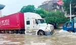 Hà Nội còn trên 100 điểm ngập, có 23 điểm không thể lưu thông