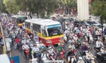 9 phường nào ở Hà Nội trong vùng cấm xe máy chạy xăng? 