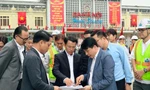 Lãnh đạo TP Hà Nội yêu cầu đẩy nhanh thi công đoạn metro ngầm và sớm dỡ rào trên đường