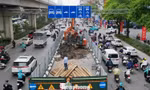 Hà Nội yêu cầu đẩy tiến độ các dự án chống ngập, dỡ rào chắn trên nhiều tuyến phố trung tâm trước 30/4