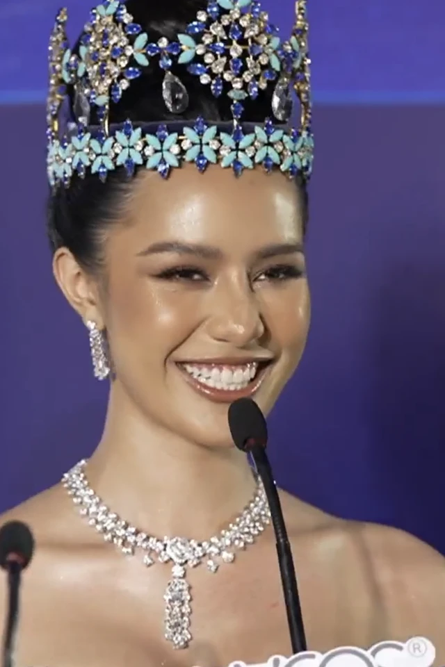 Đương kim Hoa hậu Thế giới: 'Tôi muốn uống cà phê, ăn bánh tráng Việt Nam'