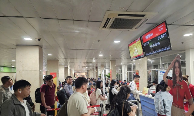 Lý do không thể đặt được vé máy bay tới TPHCM 