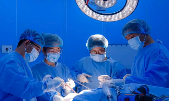 Người phụ nữ nhiều năm mang 'bom nổ chậm' trong não