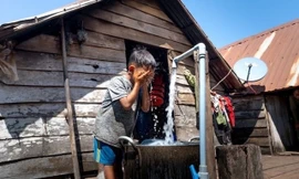 Hàng chục nghìn hộ dân phía Nam 'khát' nước sạch 