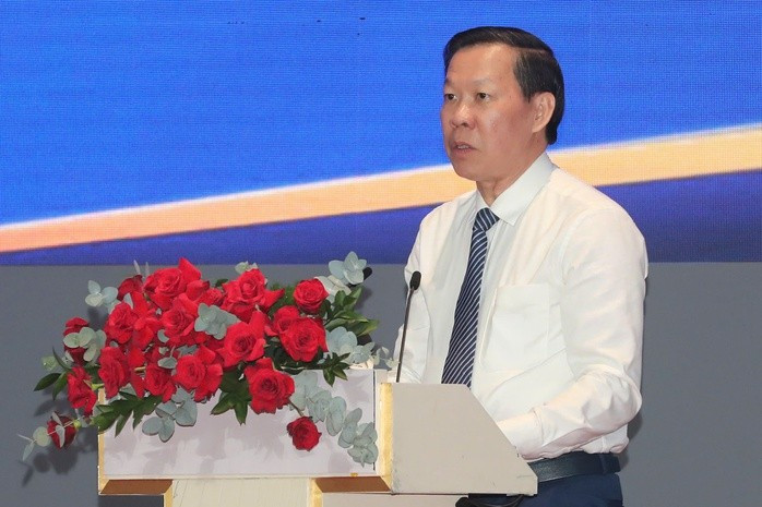 Chủ nhiệm Ủy ban Kinh tế và Tài chính của Quốc hội Phan Văn Mãi nêu những nội dung cơ bản của Nghị quyết 222/2025/QH15