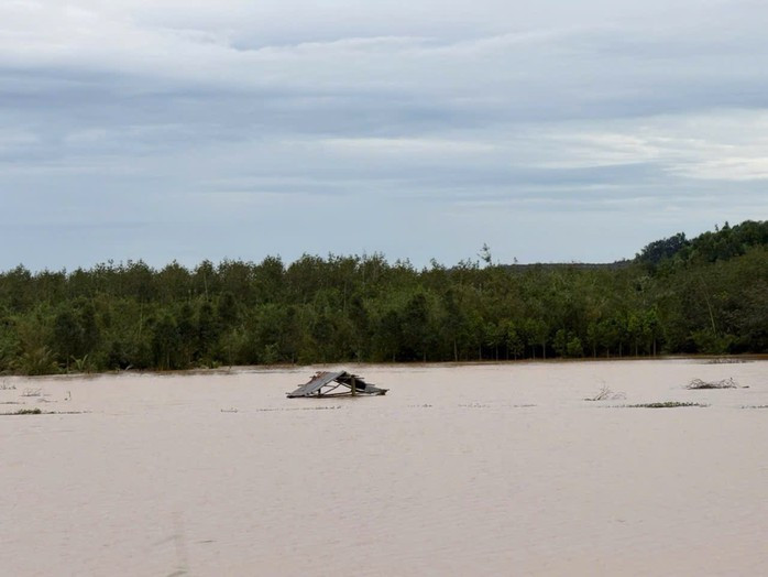 Mực nước sông dâng cao
