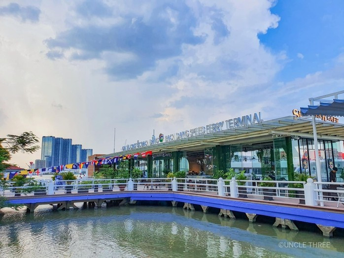 Cầu cảng số 2 tại bến Bạch Đằng sẽ tháo dỡ thi công cầu đi bộ