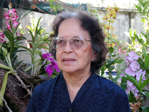 Bà Cúc tại nhà riêng, 5/2005