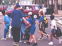 Bố mẹ có thể yêu cầu cung cấp thông tin về những kẻ ấu dâm