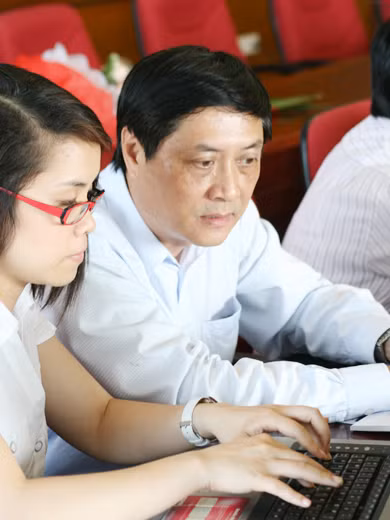 Thầy Nguyễn Quốc Bình – Hiệu trưởng Trường THPT Việt Đức, HN