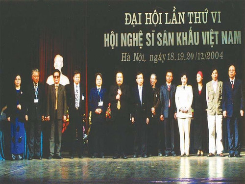 Ban chấp hành mới Hội nghệ sĩ sân khấu ra mắt ảnh:NĐT Ban chấp hành mới Hội nghệ sĩ sân khấu ra mắt ảnh:NĐT