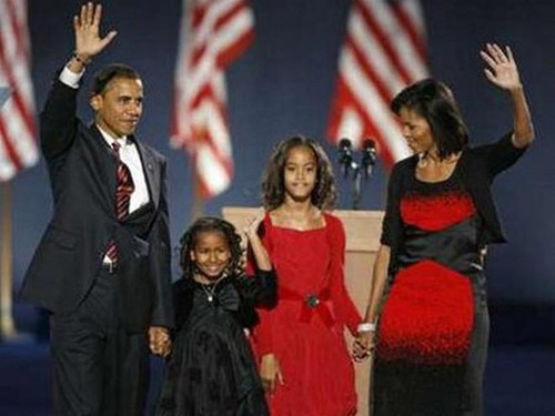 Tân Tổng thống Obama cùng vợ và 2 con gái mừng chiến thắng