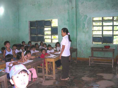 Lớp học của cô Sáu nhếch nhác thế này đây