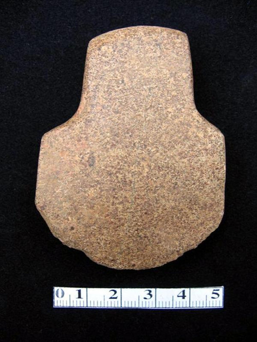 Rìu mài niên đại khoảng 4000 năm Rìu mài niên đại khoảng 4000 năm