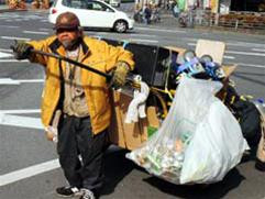 Người thất nghiệp ngày càng nhiều tại các thành phố lớn Nhật Bản. Ảnh: CNN