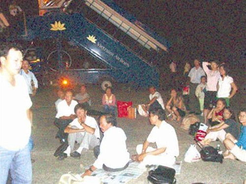 Máy bay Pacific Airlines (PA) huỷ chuyến khiến nhiều hành khách vạ vật tại sân bay Đà Nẵng.