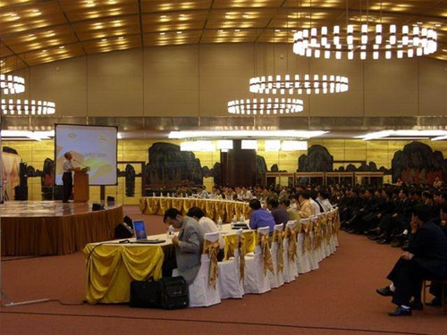 Sân khấu và phòng tiệc khánh tiết cho Gala Dinner Sân khấu và phòng tiệc khánh tiết cho Gala Dinner