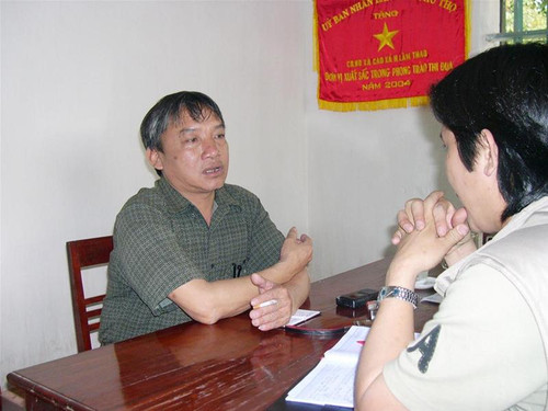 Phó chủ tịch xã Cao Xá bật khóc khi nhớ lại việc xin chi 120.000 đ cho học sinh nghèo của xã mà không được duyệt