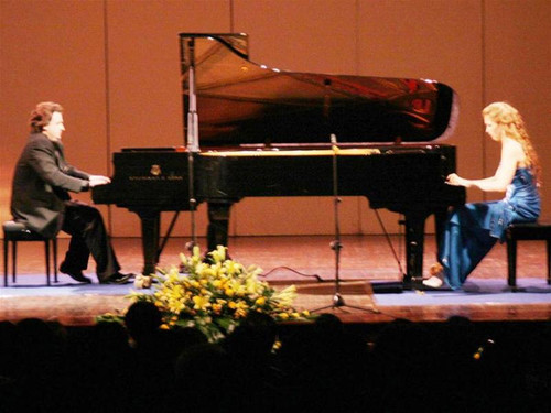 Cặp song tấu Emperor. Ảnh: Nguyễn Đình Toán