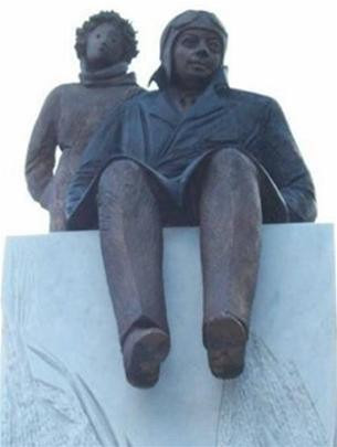 Tượng Saint-Exupéry và hoàng tử bé tại quảng trường Bellecourt (Lyon, Pháp)