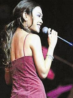 Mỹ Tâm không còn gây “sốc” vì giá cát-sê Mỹ Tâm không còn gây “sốc” vì giá cát-sê