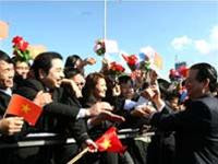 Người Việt tại CH Séc hân hoan chào đón Thủ tướng Nguyễn Tấn Dũng sang thăm CH Séc hồi tháng 9/2007.