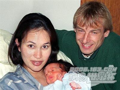 Đức Bích, cô con gái Laila và Jurgen Klinsman