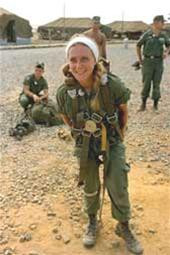 Catherine Leroy ở chiến trường Việt Nam.