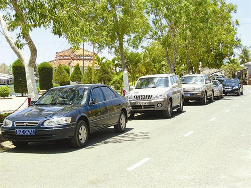 Đoàn xe dự tiệc mừng bổ nhiệm GĐ và PGĐ Chi nhánh Ngân hàng ĐT&PT Bạc Liêu